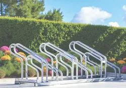 Aparcabicis DUMUAP 01 de acero galvanizado con 6 plazas