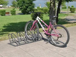 MV204 aparcabicicletas w1