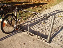 MV206 aparcabicicletas w1